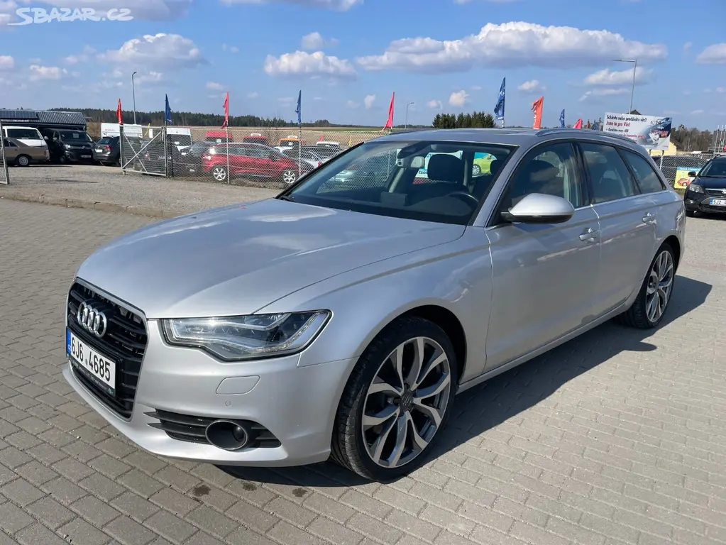 AUDI A6 3,0TDI QUATTRO S-TRONIC PANO RADAR MATRIX